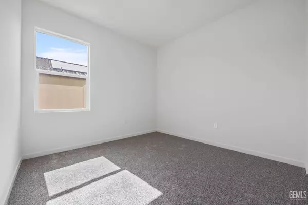 Bakersfield, CA 93313,7923 Ita Palm Way