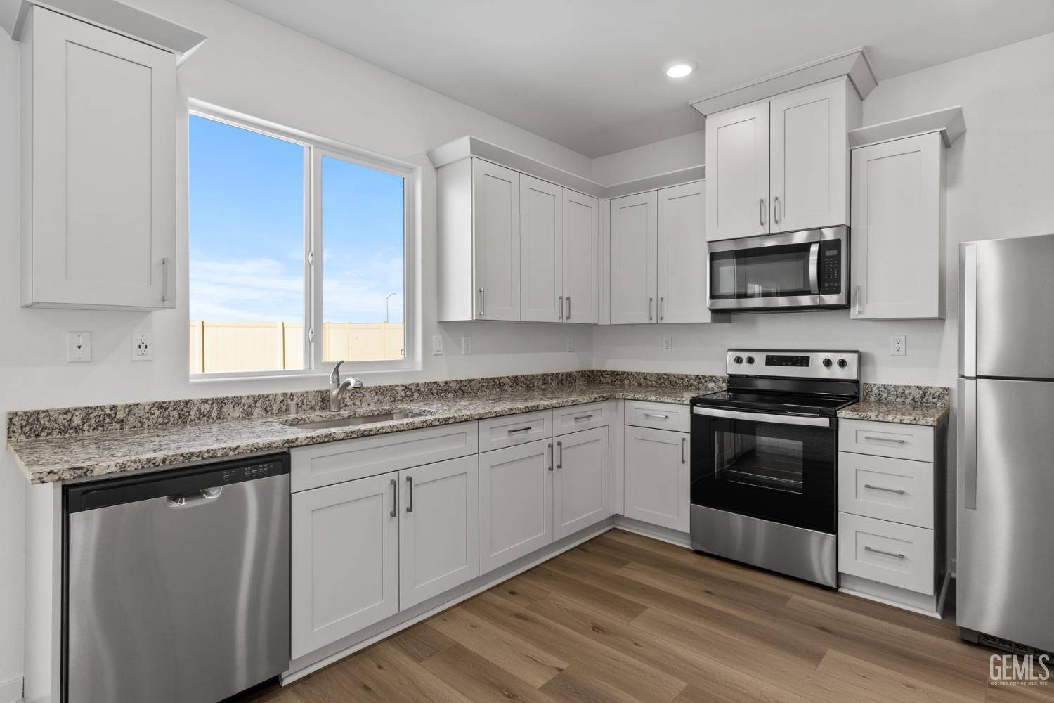 Bakersfield, CA 93313,8000 Ita Palm Way