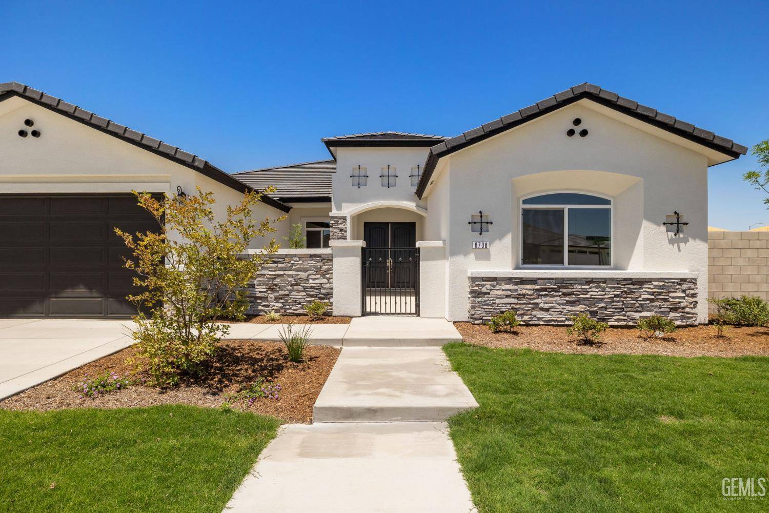 Bakersfield, CA 93314,8708 Tamburlane Court