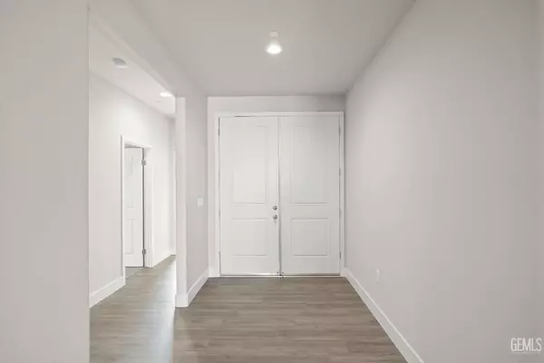 Bakersfield, CA 93306,7404 Snowy Owl Lane