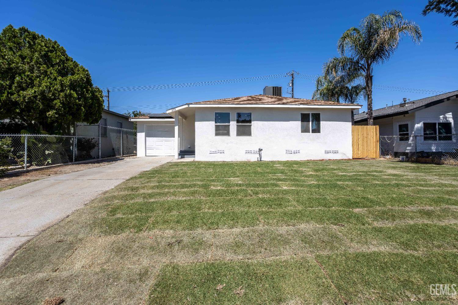 205 S Myrtle Street, Bakersfield, CA 93304