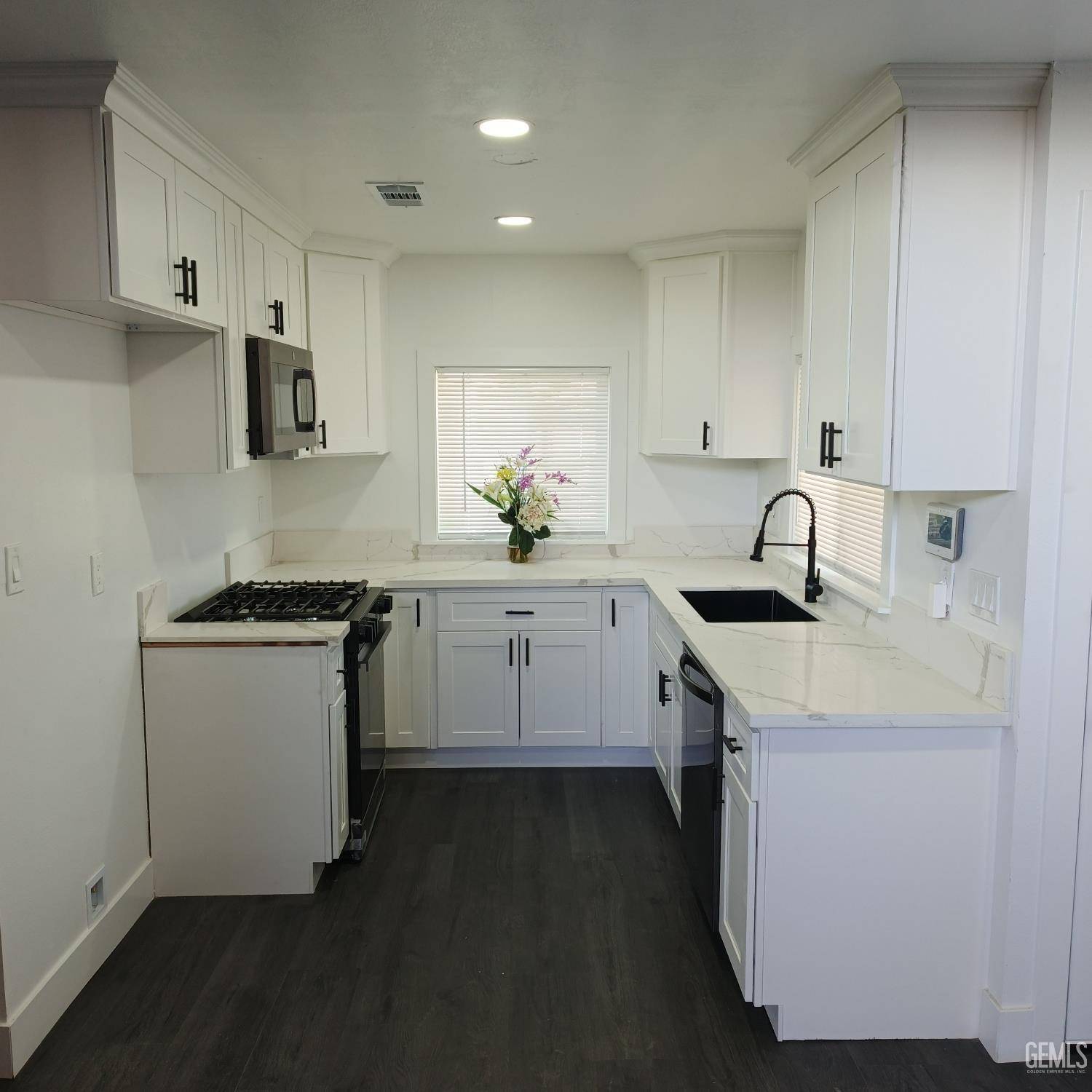 Bakersfield, CA 93312,2217 Calloway Drive