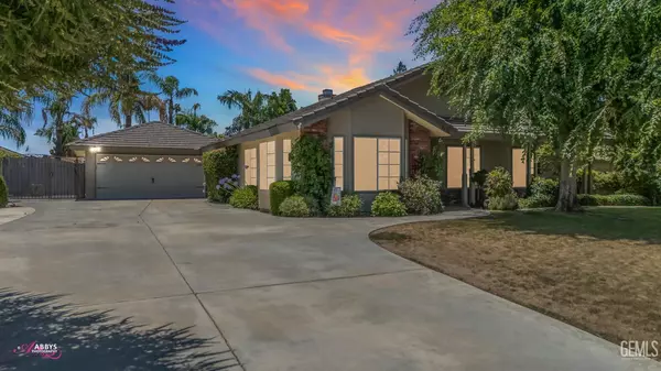 9425 Oak Hills Avenue, Bakersfield, CA 93312