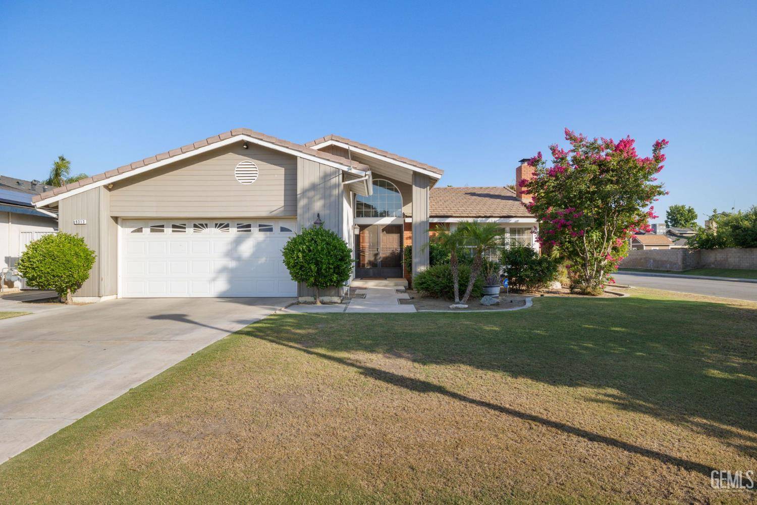 9313 Seager Court, Bakersfield, CA 93311
