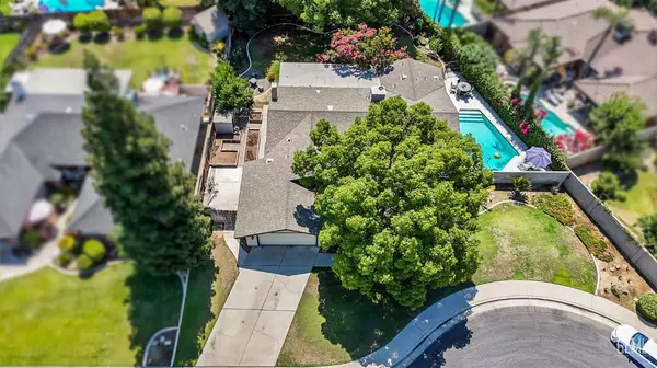 Bakersfield, CA 93311,2708 Oak Bush Court