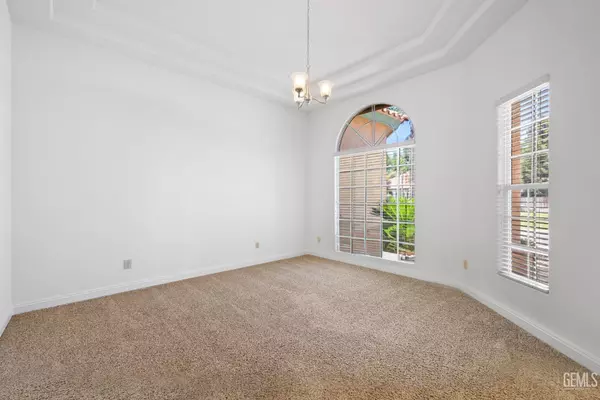 Bakersfield, CA 93312,2112 Branch Creek Street