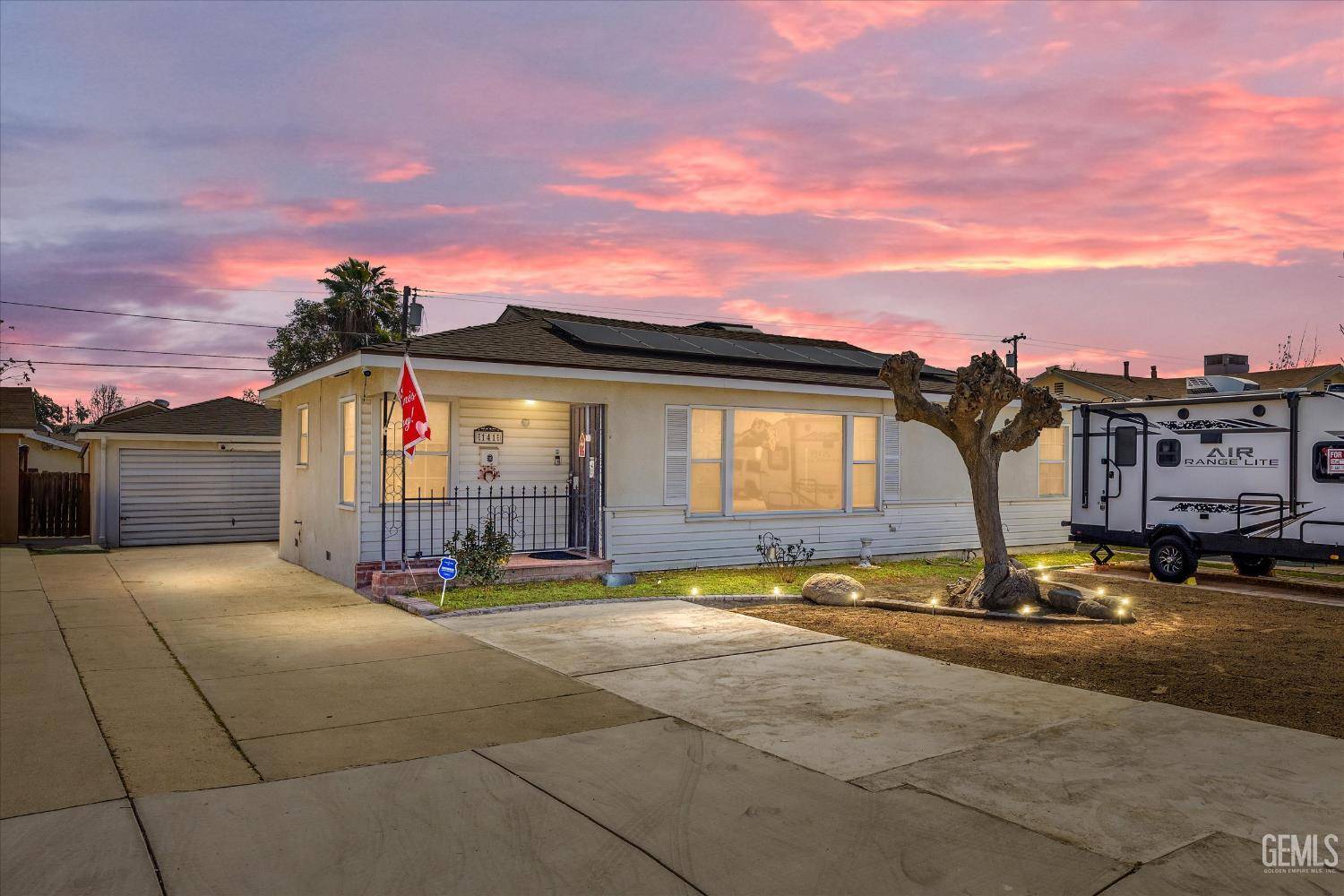 141 Loma Linda Drive, Bakersfield, CA 93305