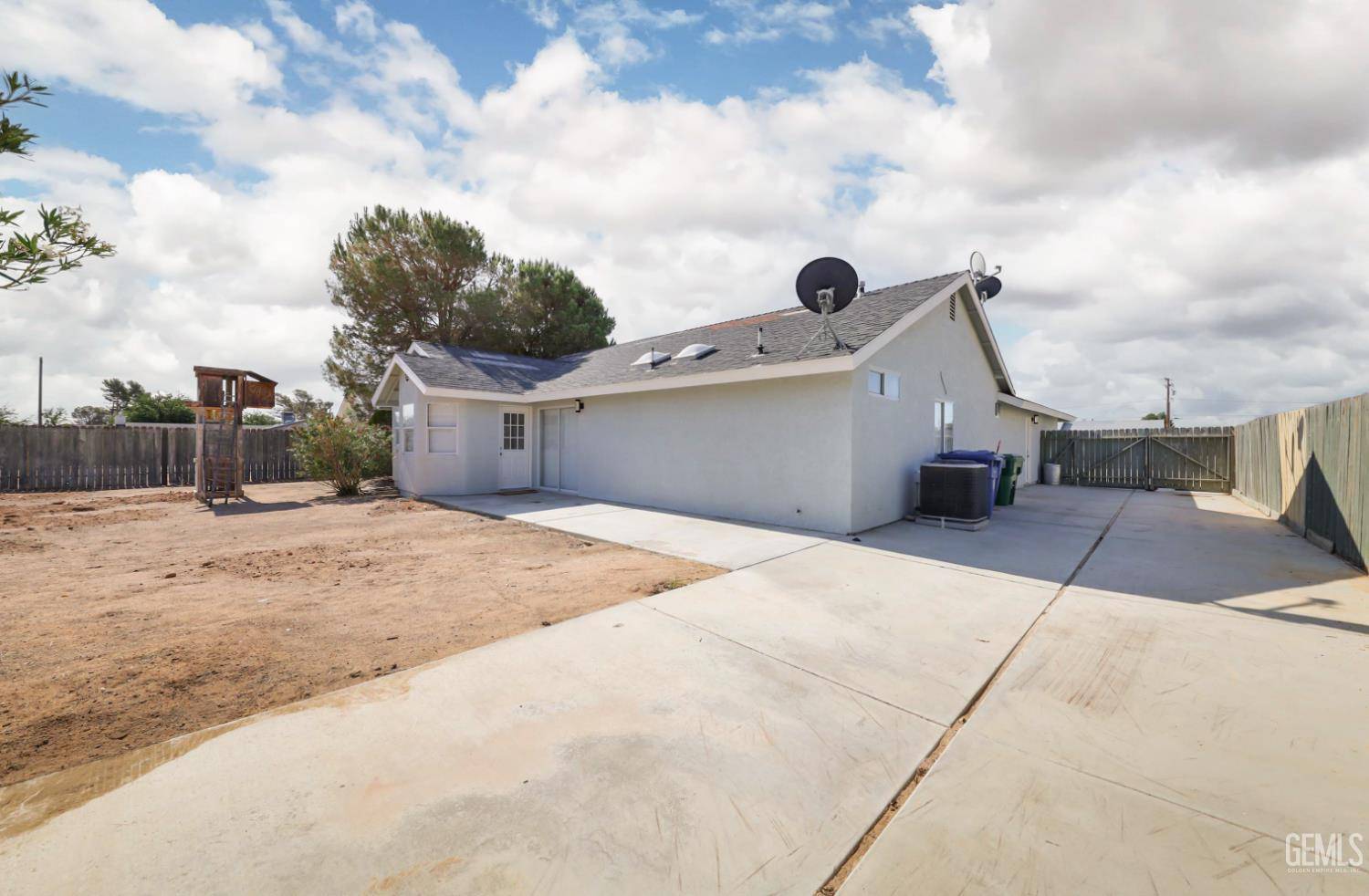 California City, CA 93505,9933 Susan Avenue