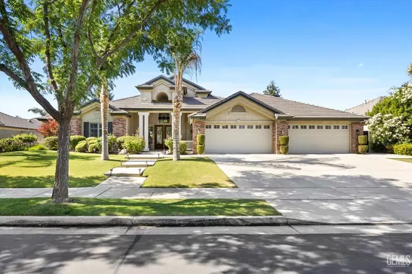 12107 Bedfordshire Drive, Bakersfield, CA 93311