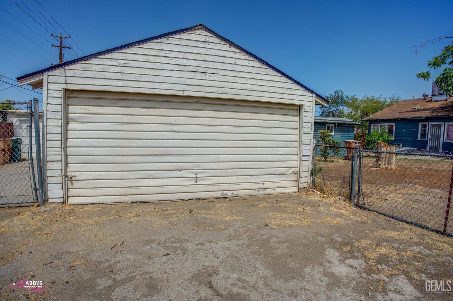 Bakersfield, CA 93305,729 Knotts Street