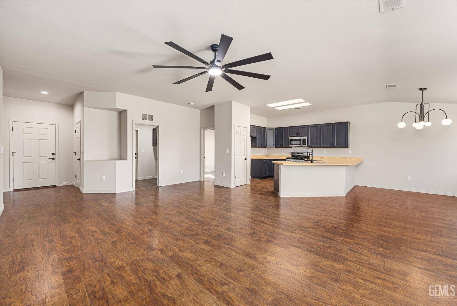 Bakersfield, CA 93312,12722 Lavina Avenue