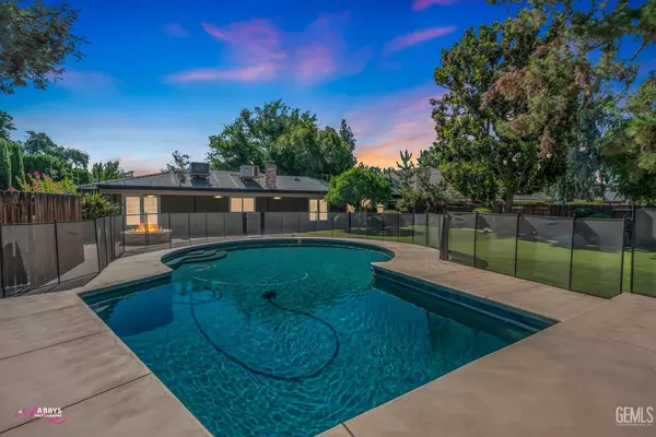 Bakersfield, CA 93308,7304 Palm Tree Circle