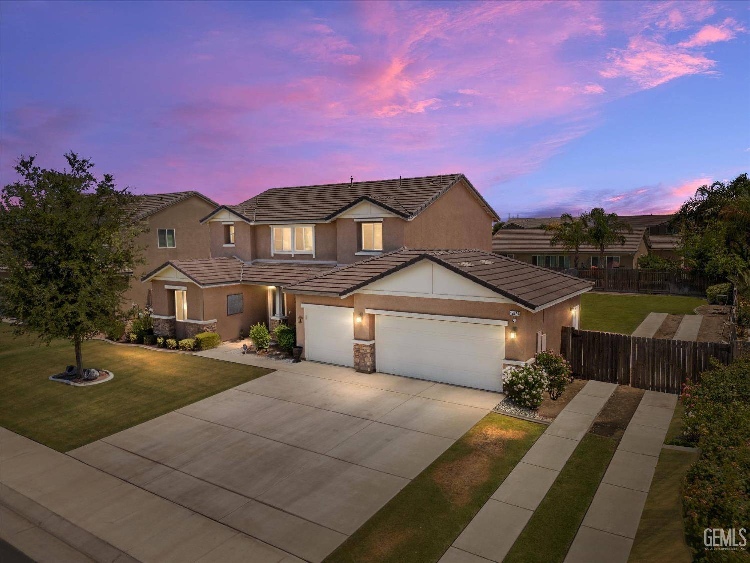15525 Calabria Court, Bakersfield, CA 93314
