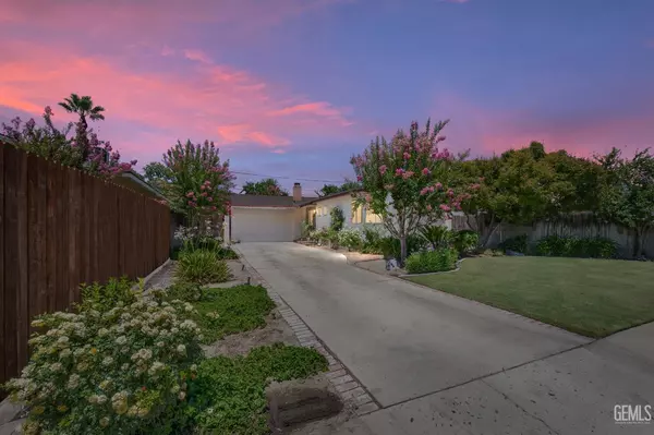 1920 Hodges Avenue, Bakersfield, CA 93304
