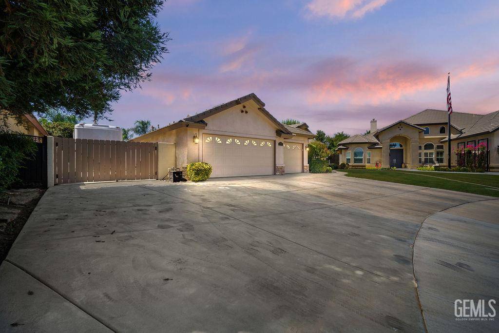 Bakersfield, CA 93312,11609 Silver Crown Avenue