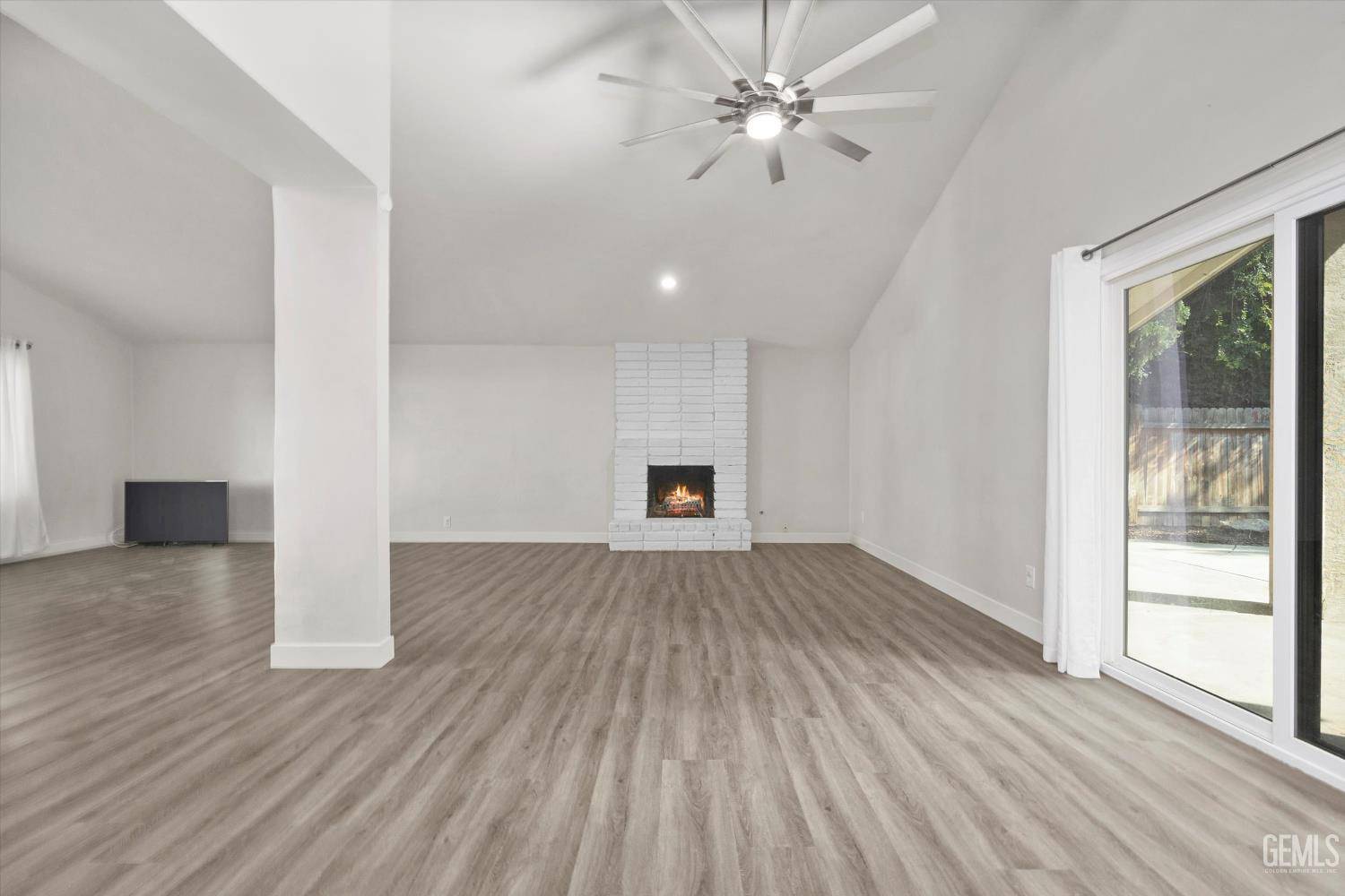 Bakersfield, CA 93309,3112 Harrogate Lane