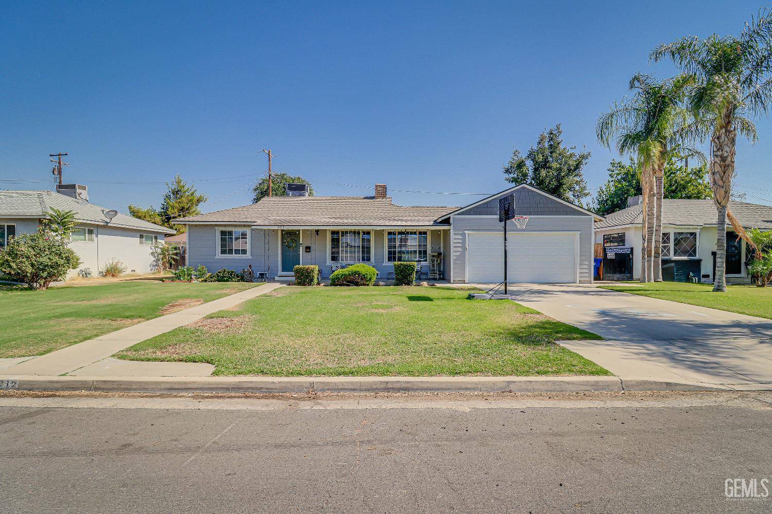 2212 Cecil Brunner Drive, Bakersfield, CA 93304