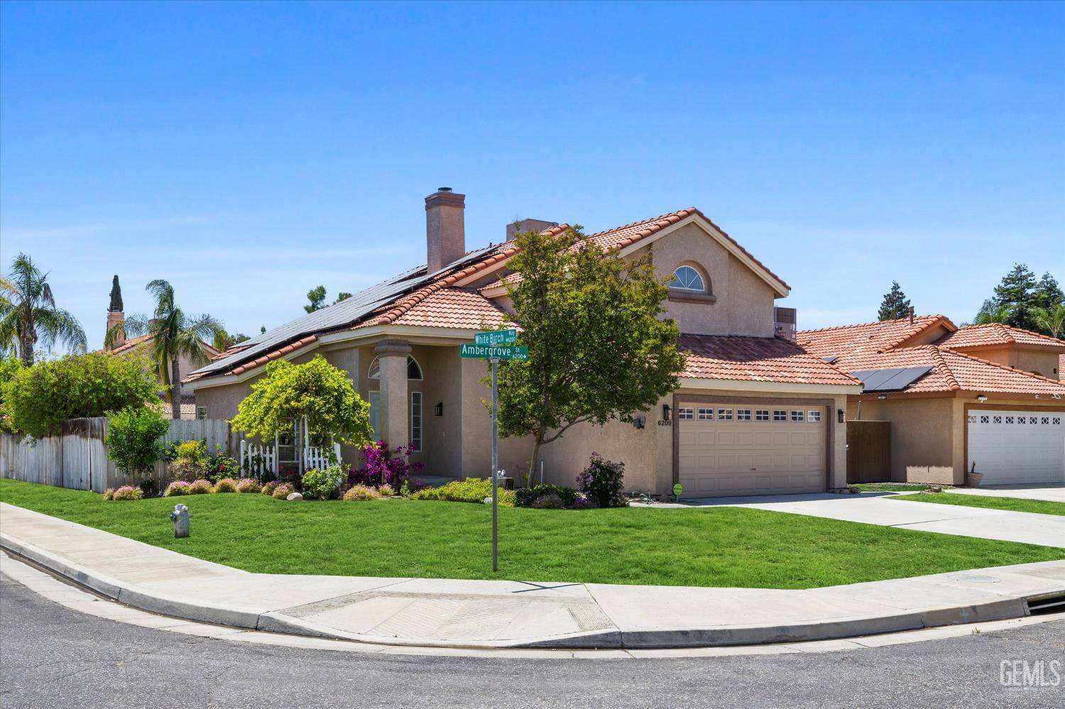 Bakersfield, CA 93313,6209 Ambergrove Street