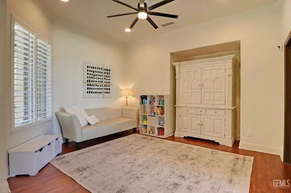 Clovis, CA 93611,1881 Richert Avenue