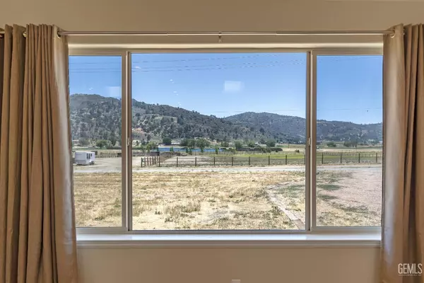 Tehachapi, CA 93561,28900 Bear Valley Road