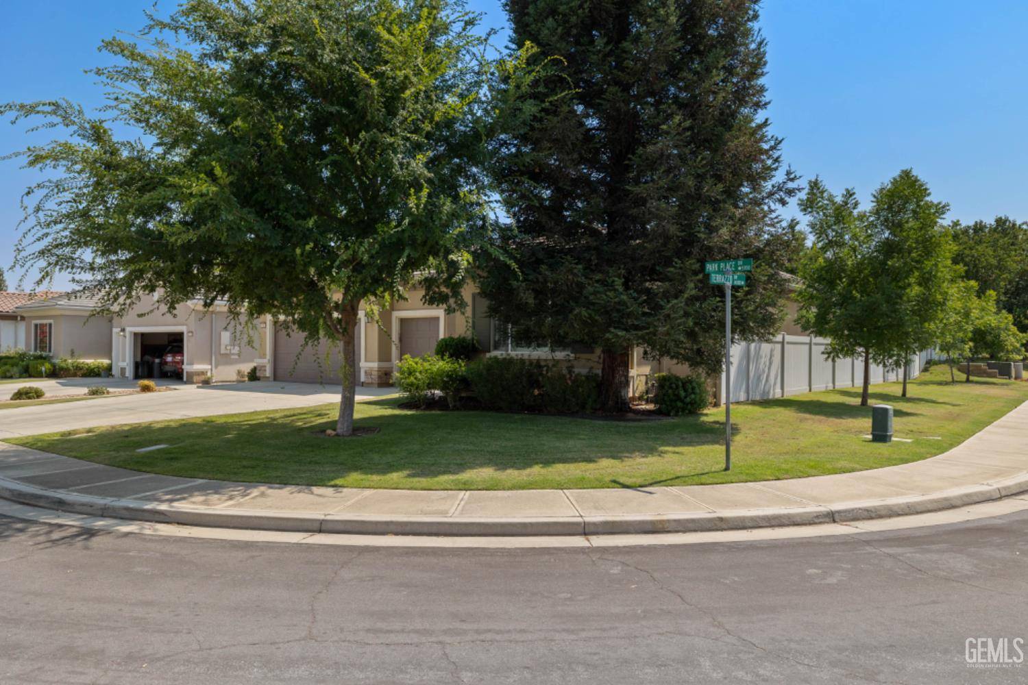 Bakersfield, CA 93306,5703 Park Place