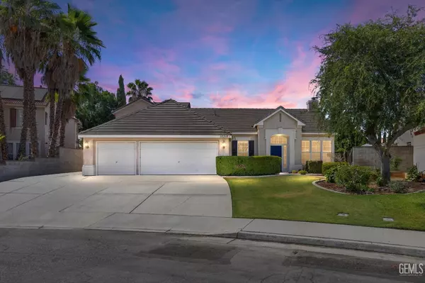 10318 Roehampton Avenue, Bakersfield, CA 93312