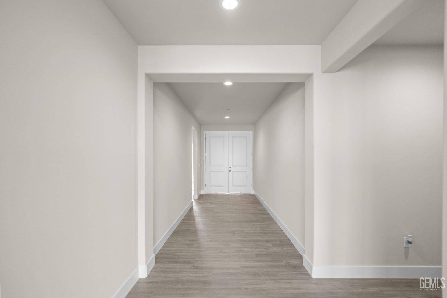 Bakersfield, CA 93306,5409 Hawkwatch Lane