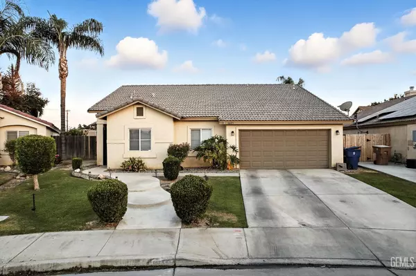6605 High Peaks Drive, Bakersfield, CA 93313