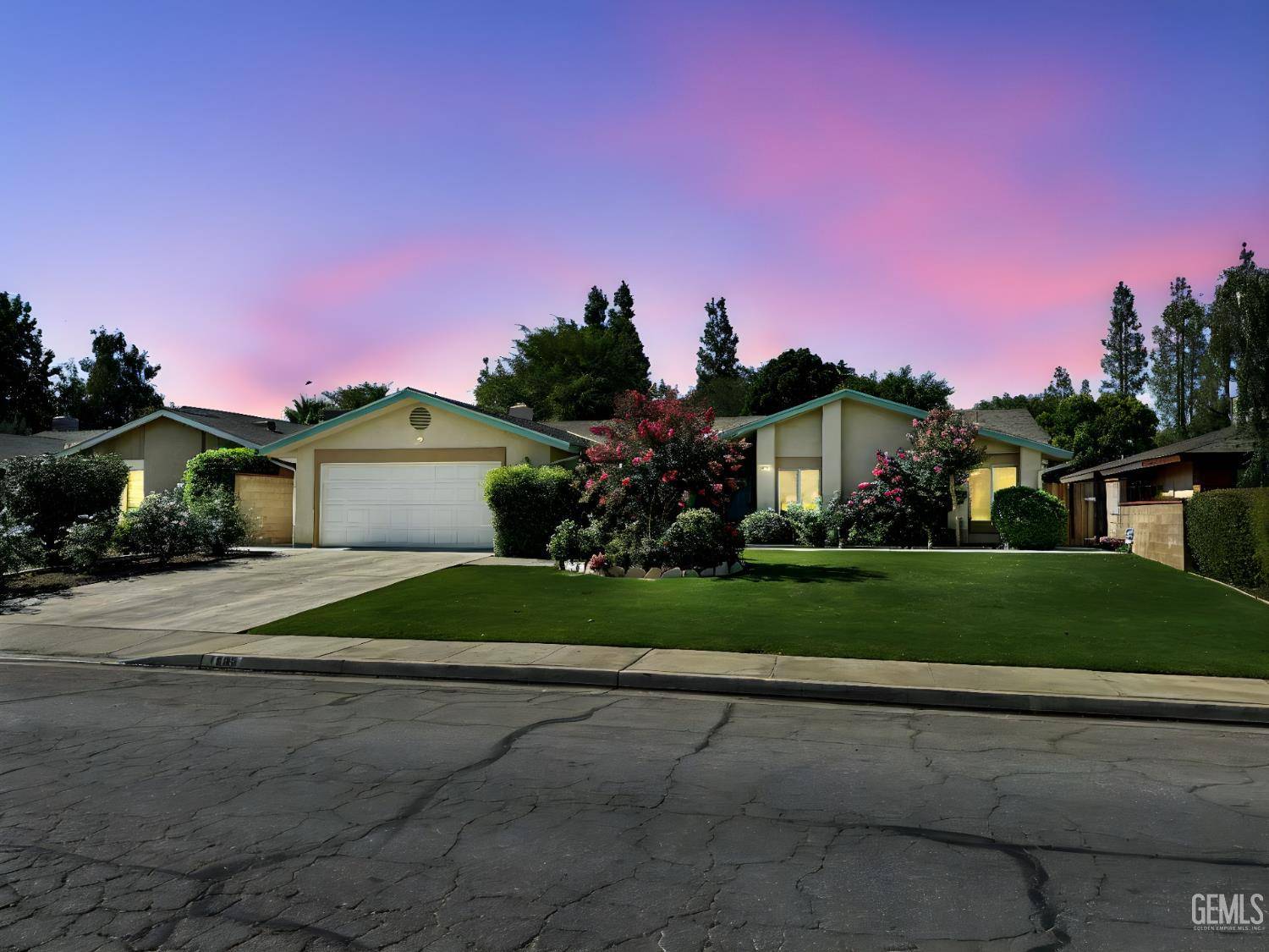 7009 Quailwood Drive, Bakersfield, CA 93309