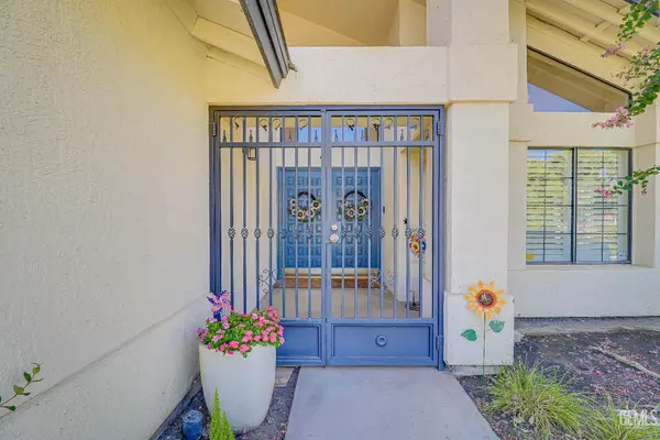 Bakersfield, CA 93311,9604 Lea Oak Road