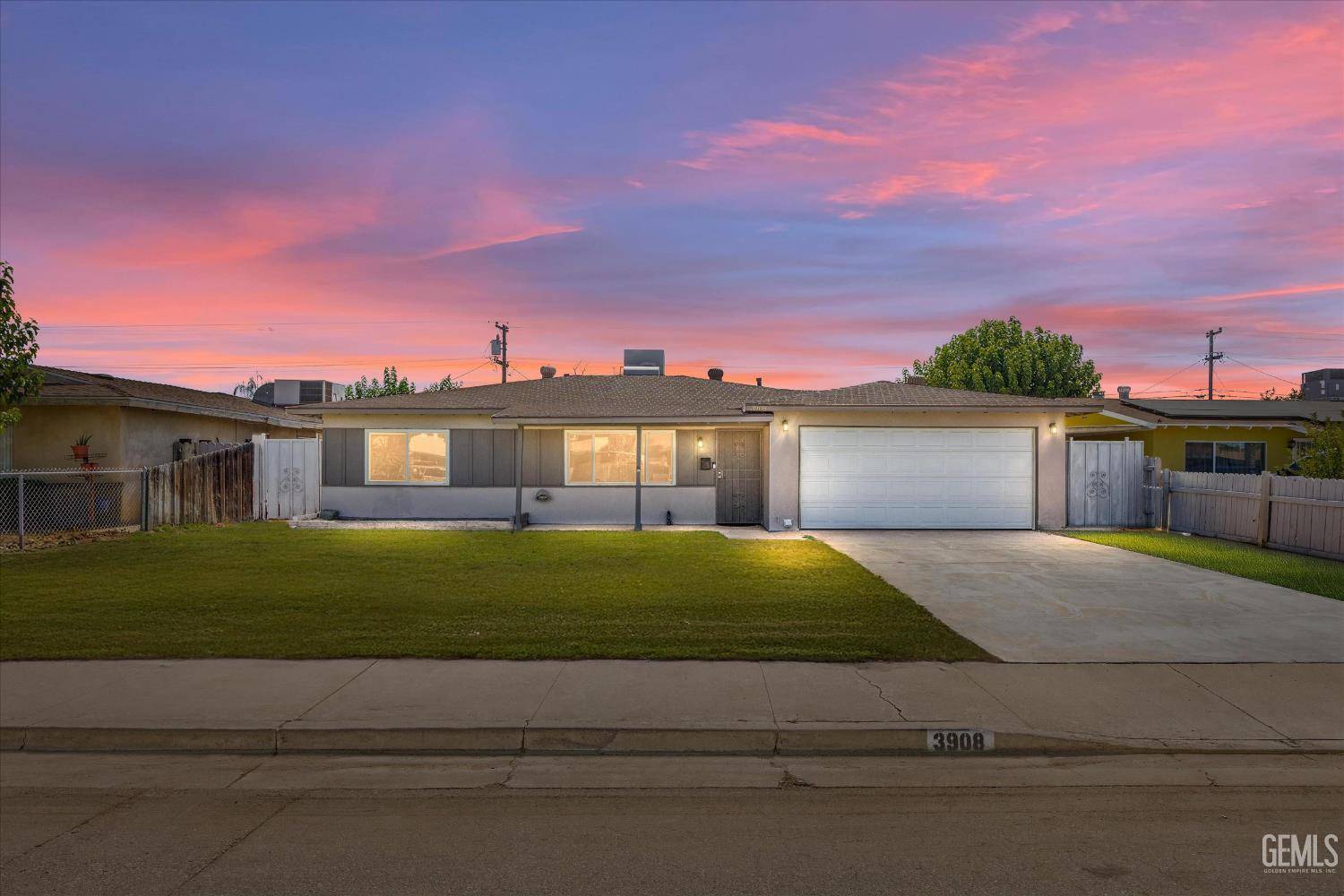 3908 Raider dr, Bakersfield, CA 93304