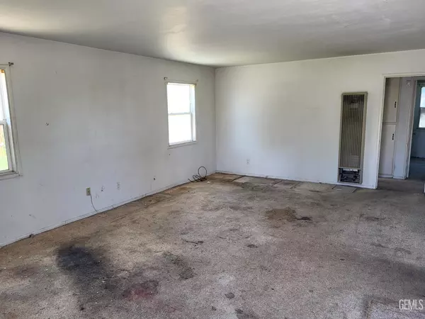 Bakersfield, CA 93308,2132 Wingland Drive