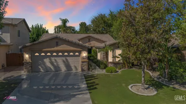 11814 Grecian Laurel Drive, Bakersfield, CA 93311