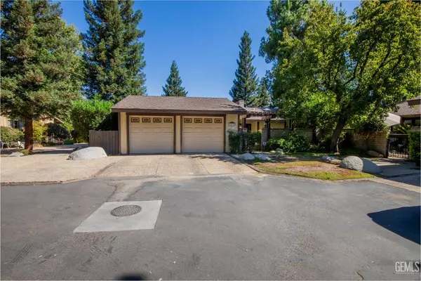 12036 Davis Cup Drive, Bakersfield, CA 93306
