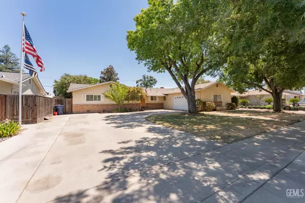 800 N Terrace Street, Porterville, CA 93274
