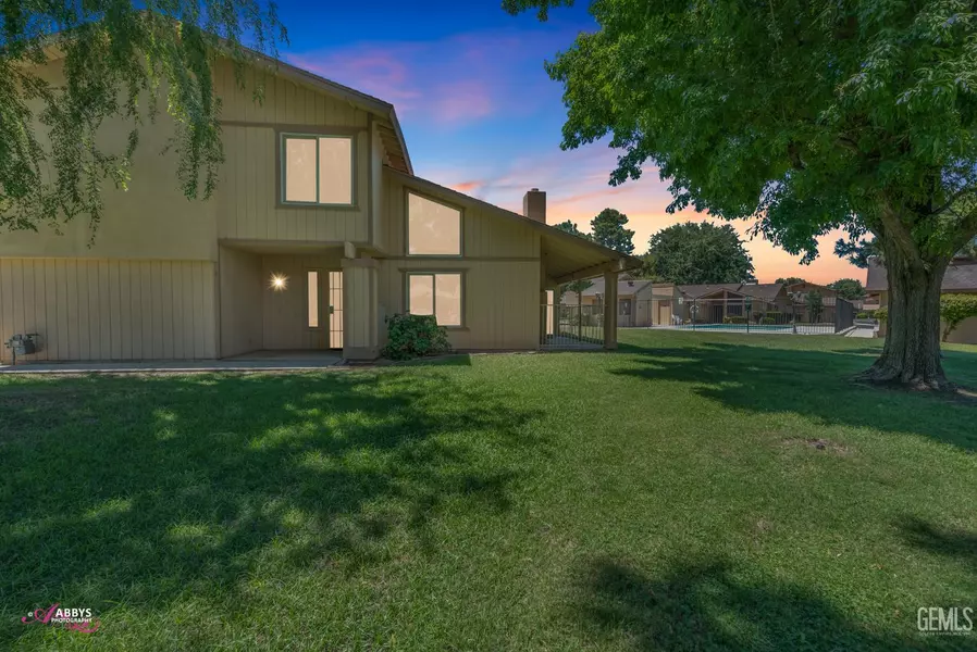 1000 Olive DR Drive #4, Bakersfield, CA 93308