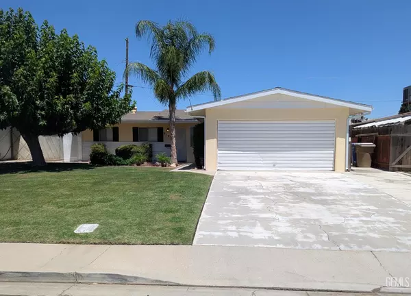 912 Monna Ave., Bakersfield, CA 93308