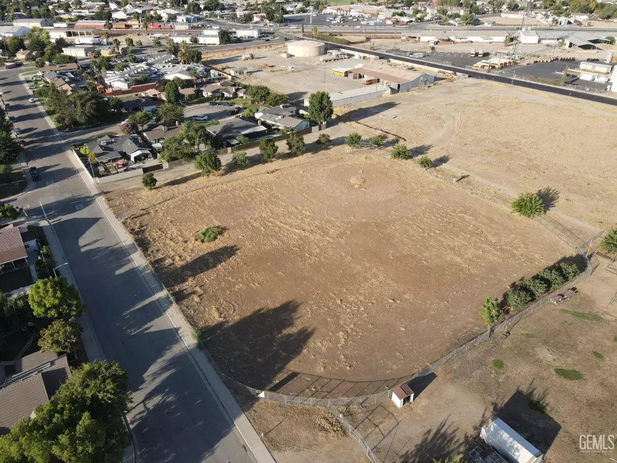 Shafter, CA 93263,155 Redwood Drive