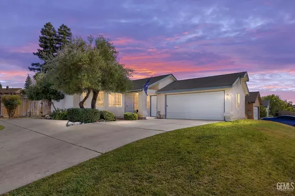6305 Wolfe Creek Drive, Bakersfield, CA 93306