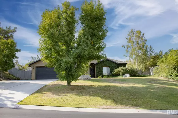 13605 Duccio Drive, Bakersfield, CA 93306