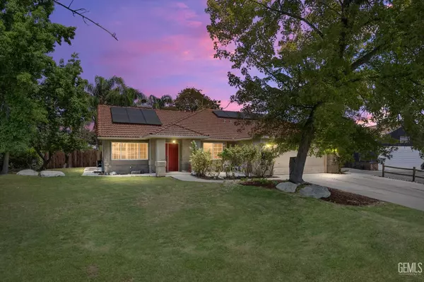 718 Requa Court, Bakersfield, CA 93306