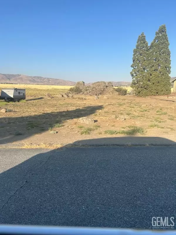 Tehachapi, CA 93561,0 0 St Andrews