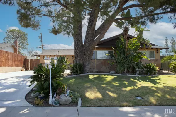 Bakersfield, CA 93306,2914 Roanoke Court