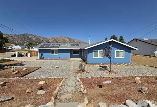 22201 McCarthy Drive, Tehachapi, CA 93561