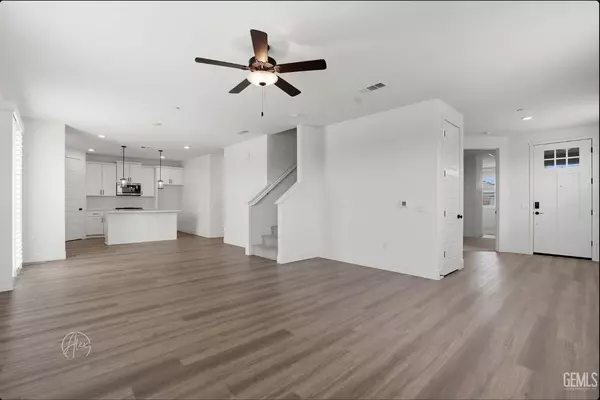 Bakersfield, CA 93314,14301 Shady Tree Court