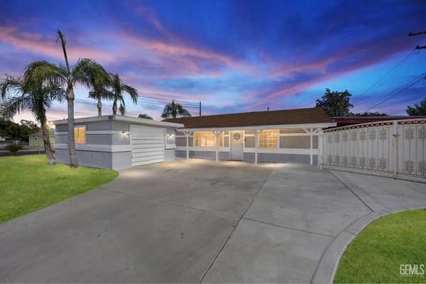 2812 Echo Avenue, Bakersfield, CA 93304