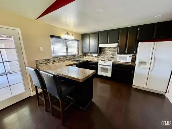 Taft, CA 93268,320 E Woodrow Street