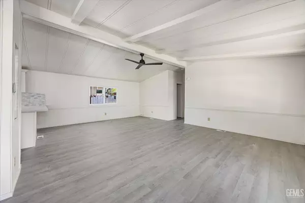 Bakersfield, CA 93307,5501 Weedpatch Highway