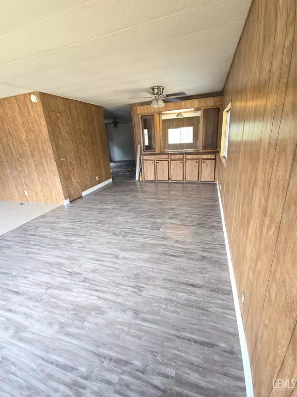 Lake Isabella, CA 93240,1642 Curran Avenue