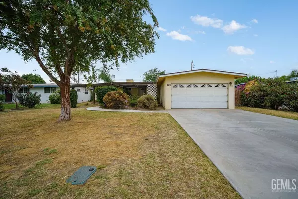 7 Candy Street, Bakersfield, CA 93309